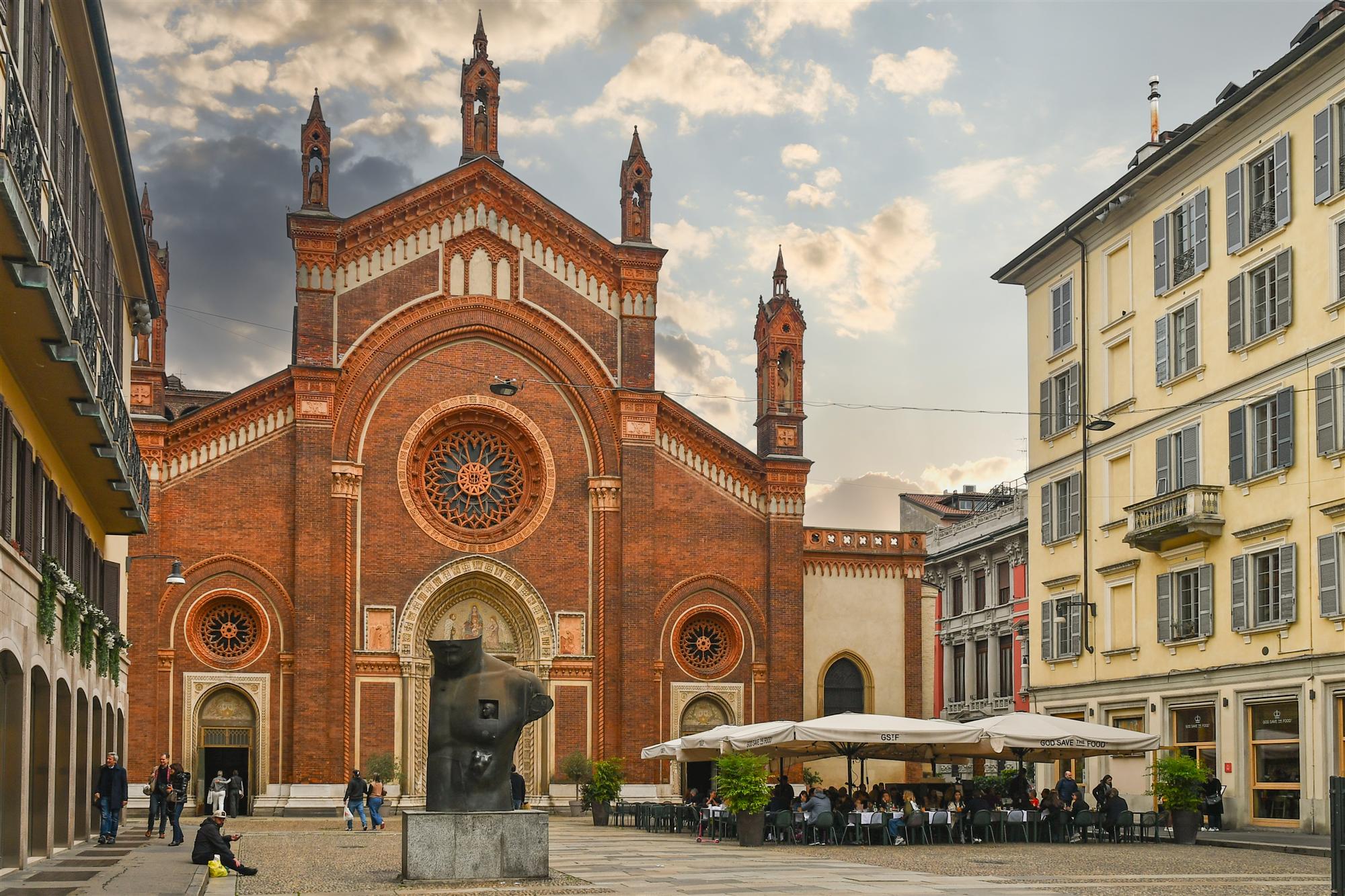 Long-term Milan homes designed for daily life